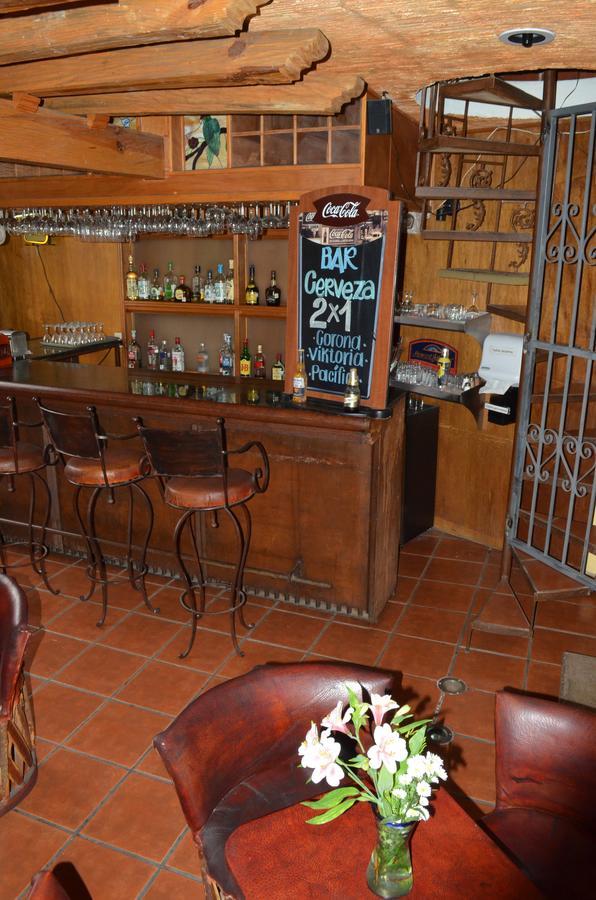 Howard Johnson By Wyndham Morelia Calle Real Eksteriør billede